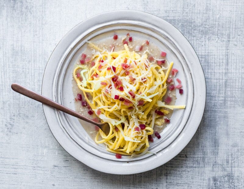 Spaghetti mit Südtiroler Speck und Schüttelbrot